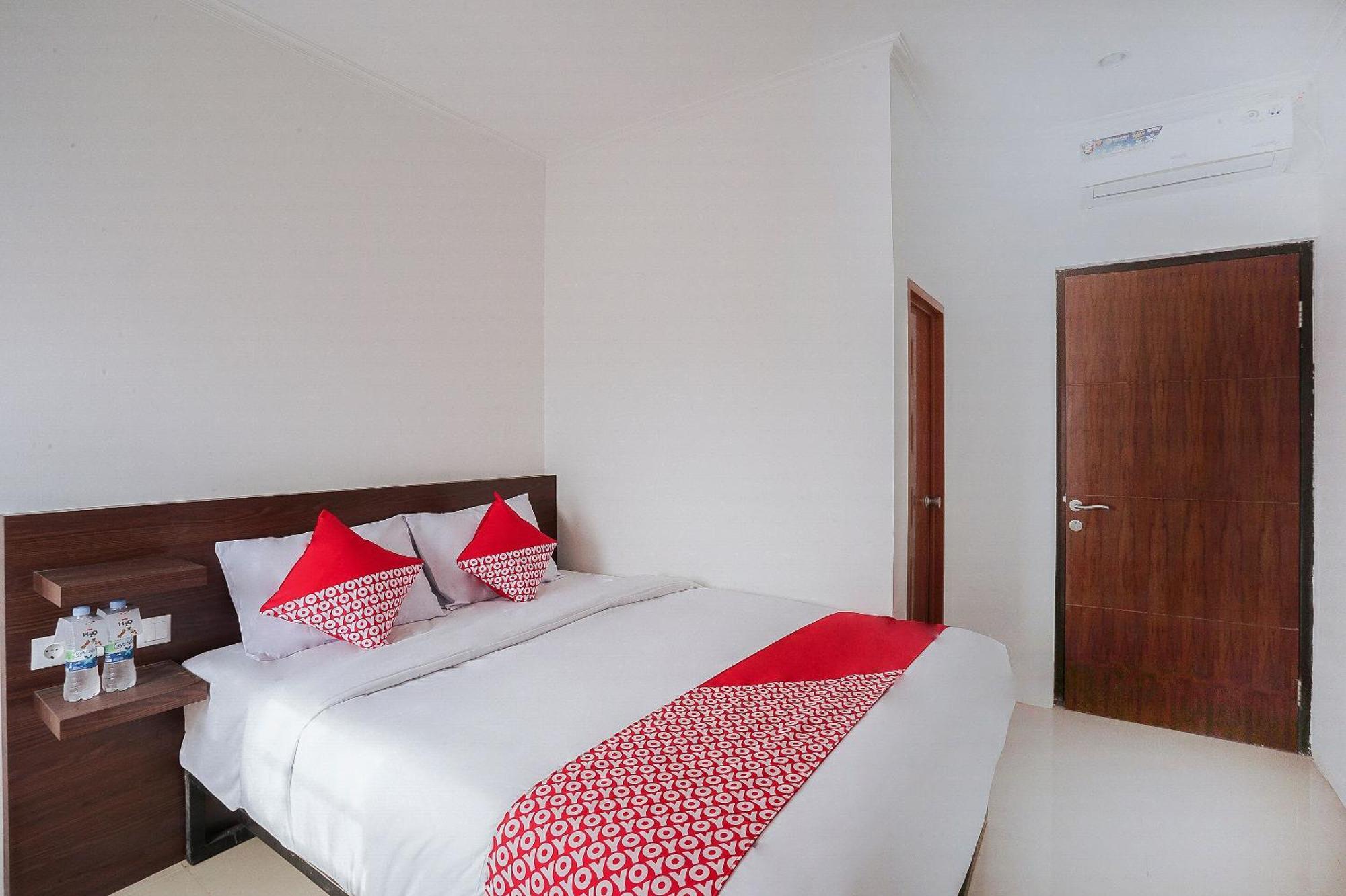 Hotel Super Oyo 2183 Cibeureum 2*