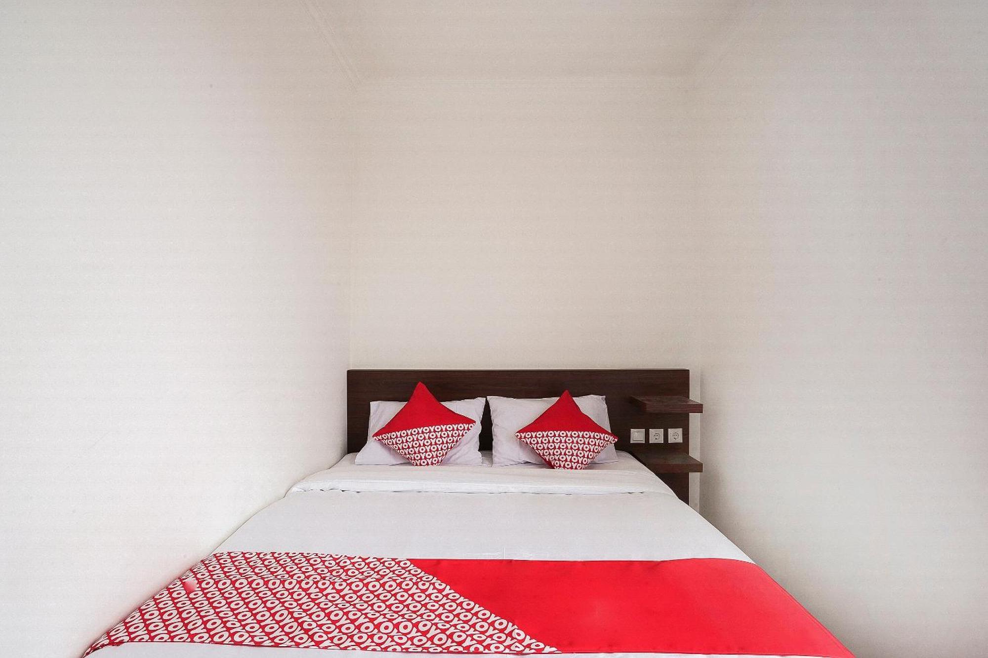 Super Oyo 2183 Cibeureum Hotel